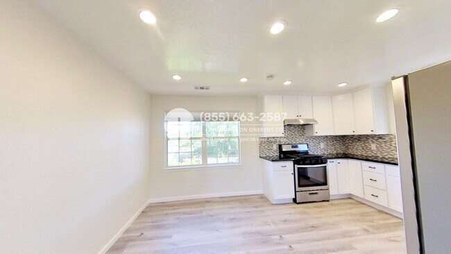 Foto del edificio - 3724 Page St