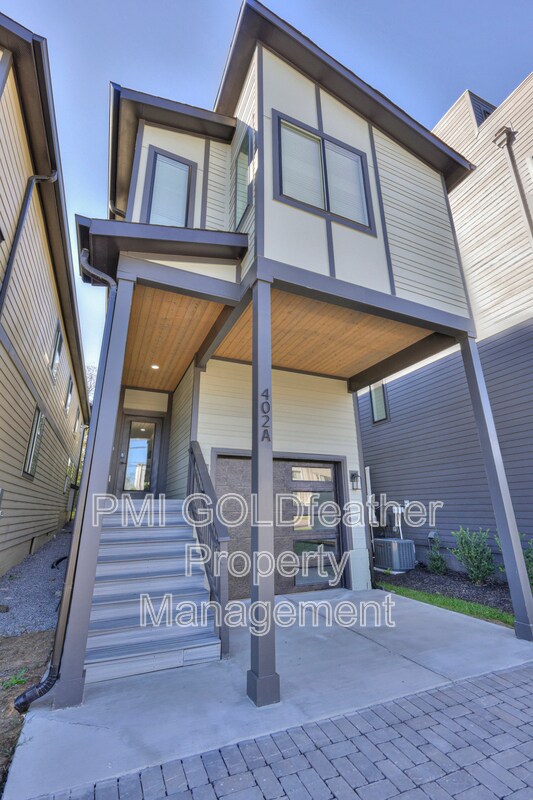 Building Photo - 402 E Trinity Ln