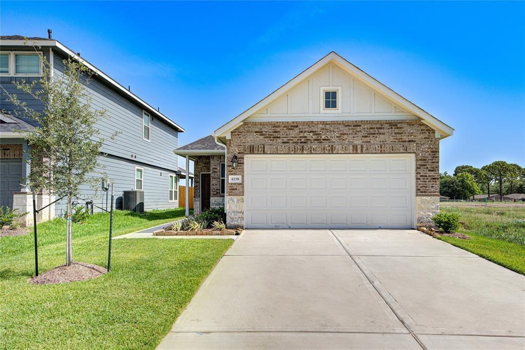 Foto principal - 4238 Freeboard Ln