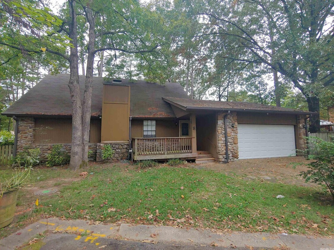 8 Hickory Ln, Maumelle, AR 72113 House Rental in Maumelle, AR