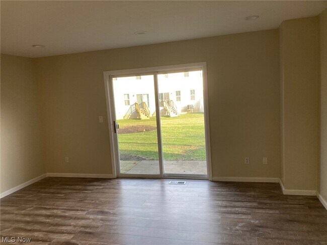 Building Photo - 1014 Meadow Run