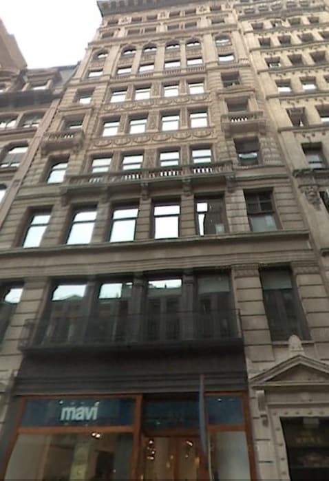Foto del edificio - 832 Broadway