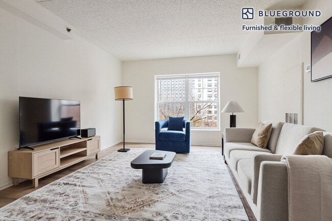 Building Photo - 444 Washington Blvd