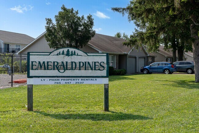 Foto del interior - Emerald Pines