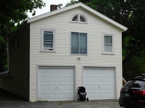 Building Photo - 250 Parkerville Rd