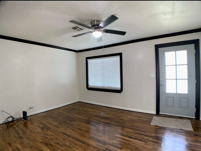 Foto del edificio - 824 E Symmes St