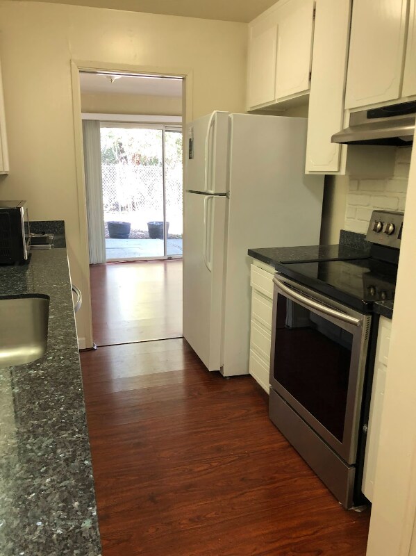 Foto del edificio - 1816 Cannon Dr