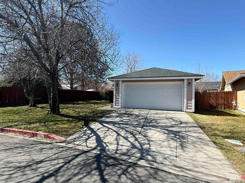 Foto principal - 7607 Water View Way