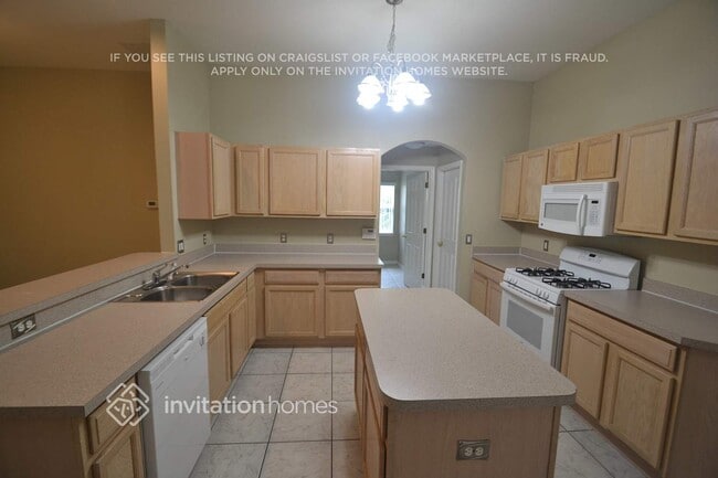 Building Photo - 1450 Ashbourne Way