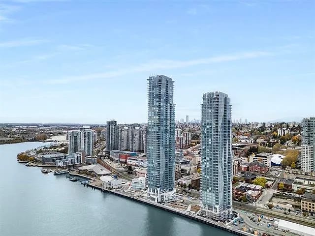 Primary Photo - 680 Quayside Dr