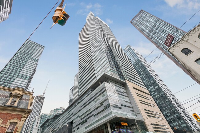 Building Photo - 80 John St