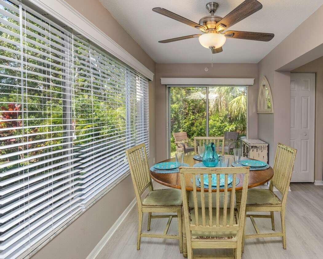 Foto principal - 821 Montrose Dr