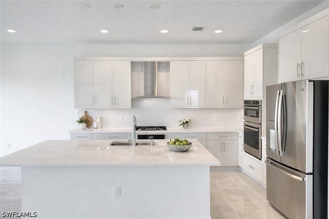 Foto del edificio - 12770 Woodbury Dr