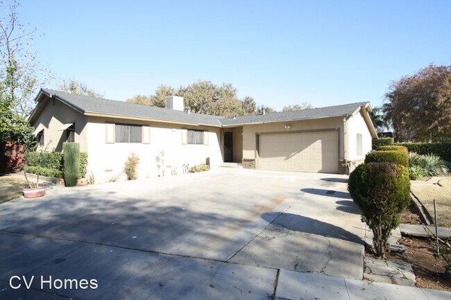 Building Photo - 3 br, 2 bath House - 4733 E. Orleans Ave.