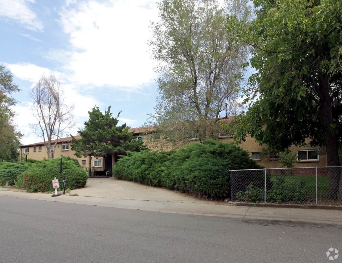 Building Photo - Sundance Buffet Apartments