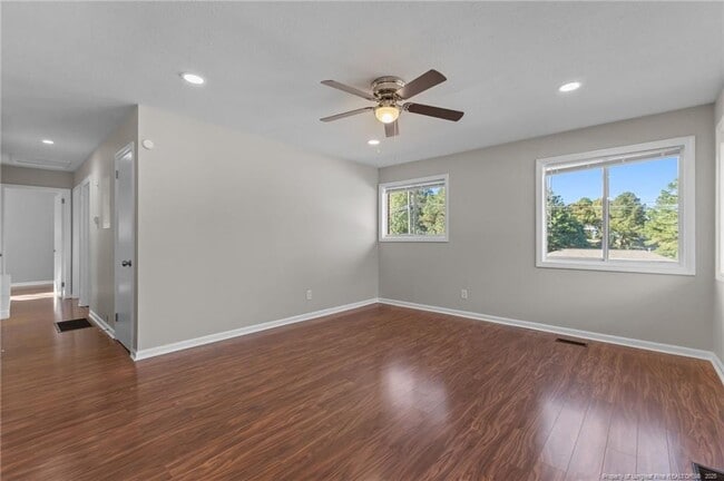 Building Photo - 1913 Corrinna St