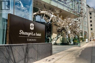 Building Photo - 180 University Ave