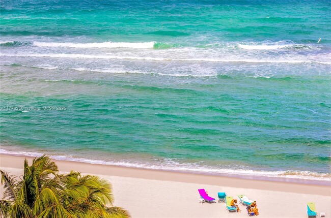 Foto del edificio - 16711 Collins Ave