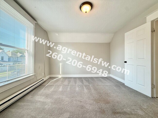 Foto del edificio - 912 3rd St