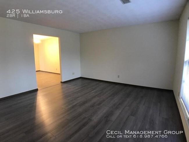 Building Photo - 425 Williamsburg Dr