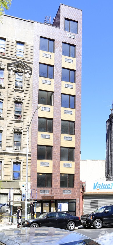 Building Photo - 245 E 115th St