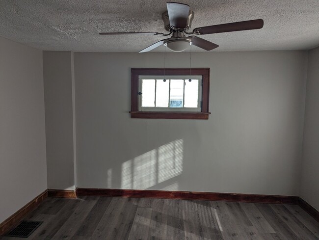 Building Photo - 190 Nashoba Ave