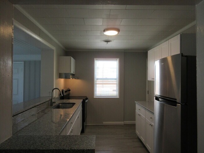 Foto del edificio - 3279 S Hull St