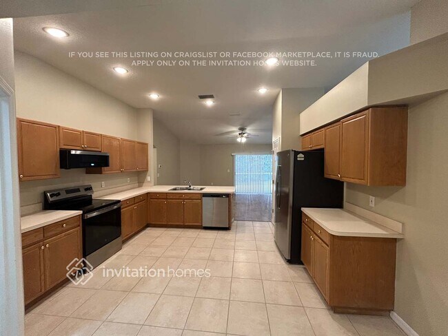 Foto del edificio - 3702 Treeline Dr