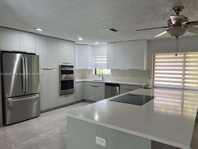 Foto del edificio - 10860 NW 40th St