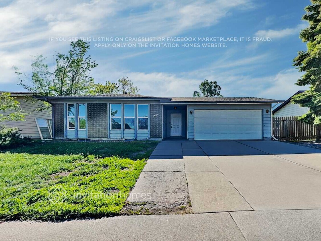 Primary Photo - 5430 Crystal St