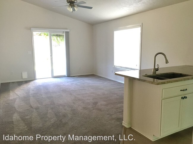 Building Photo - 3 br, 2 bath House - 1348 W Jacksnipe Dr