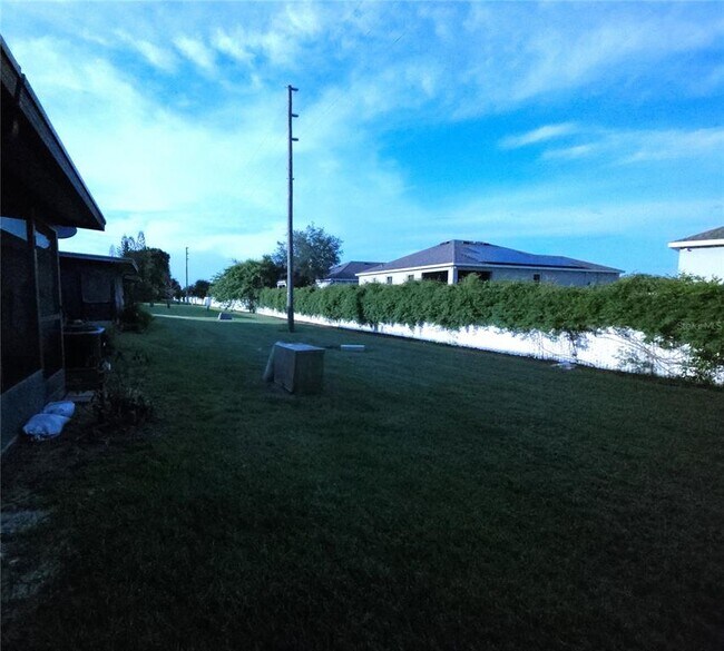 Building Photo - 2510 King Oak Cir