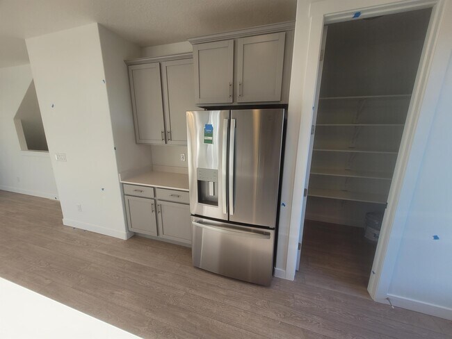 Foto del edificio - 2642E Barn Wood Ln