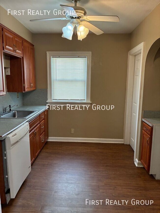 Foto del edificio - 2926 Catalpa Dr.