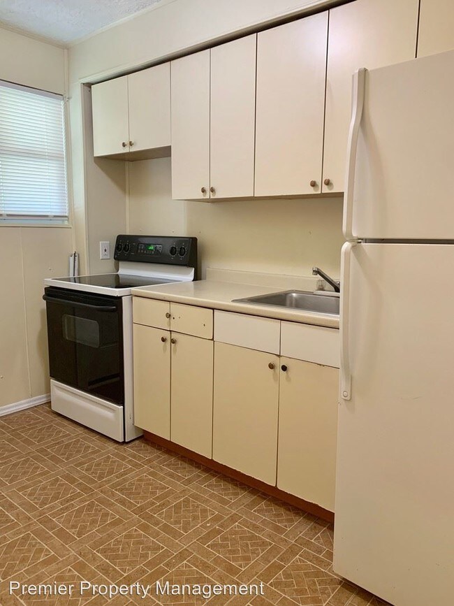 Building Photo - 2 br, 1 bath House - 3801 10th Street