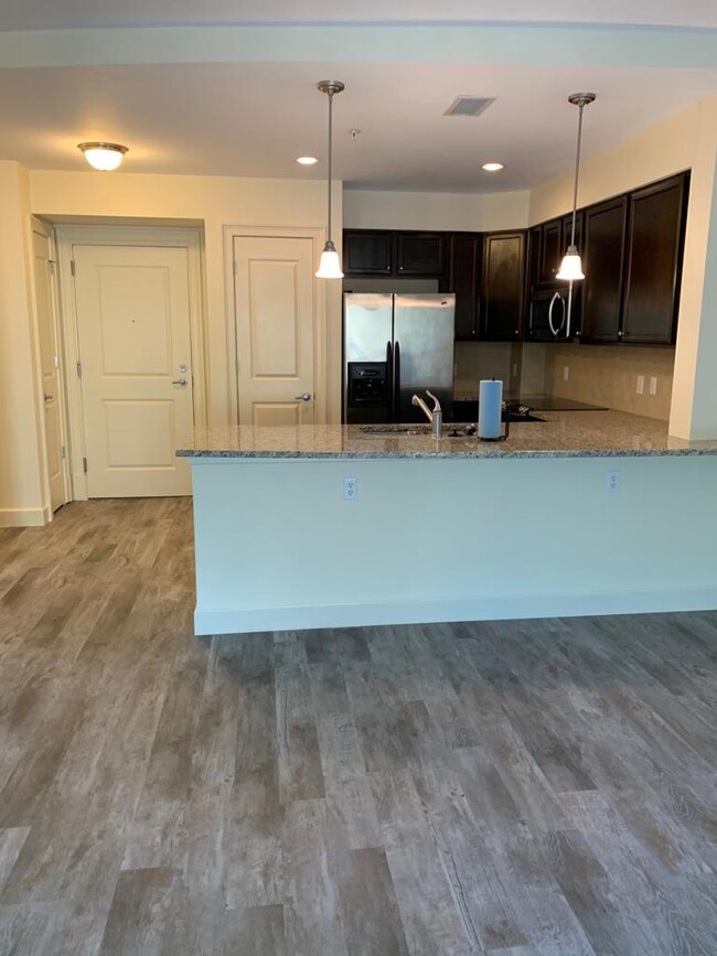Building Photo - 200 River Vista Drive