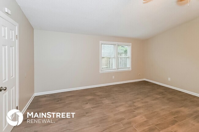 Building Photo - 2943 Brandale St