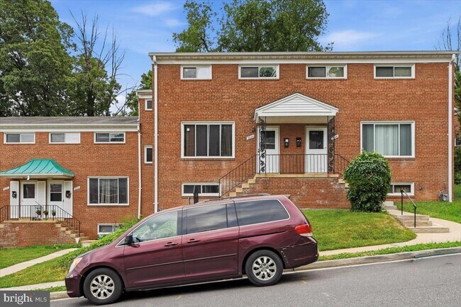 Foto del edificio - 5024 8th Rd S