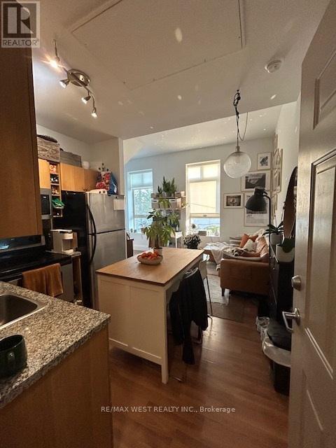 Photo du bâtiment - 108 Dovercourt Rd