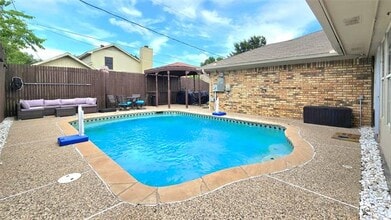 Building Photo - 6301 Lotus Dr
