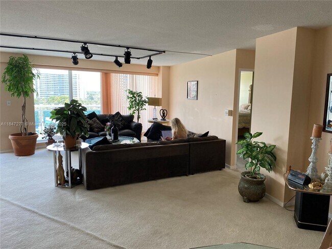 Foto del edificio - 3430 Galt Ocean Dr