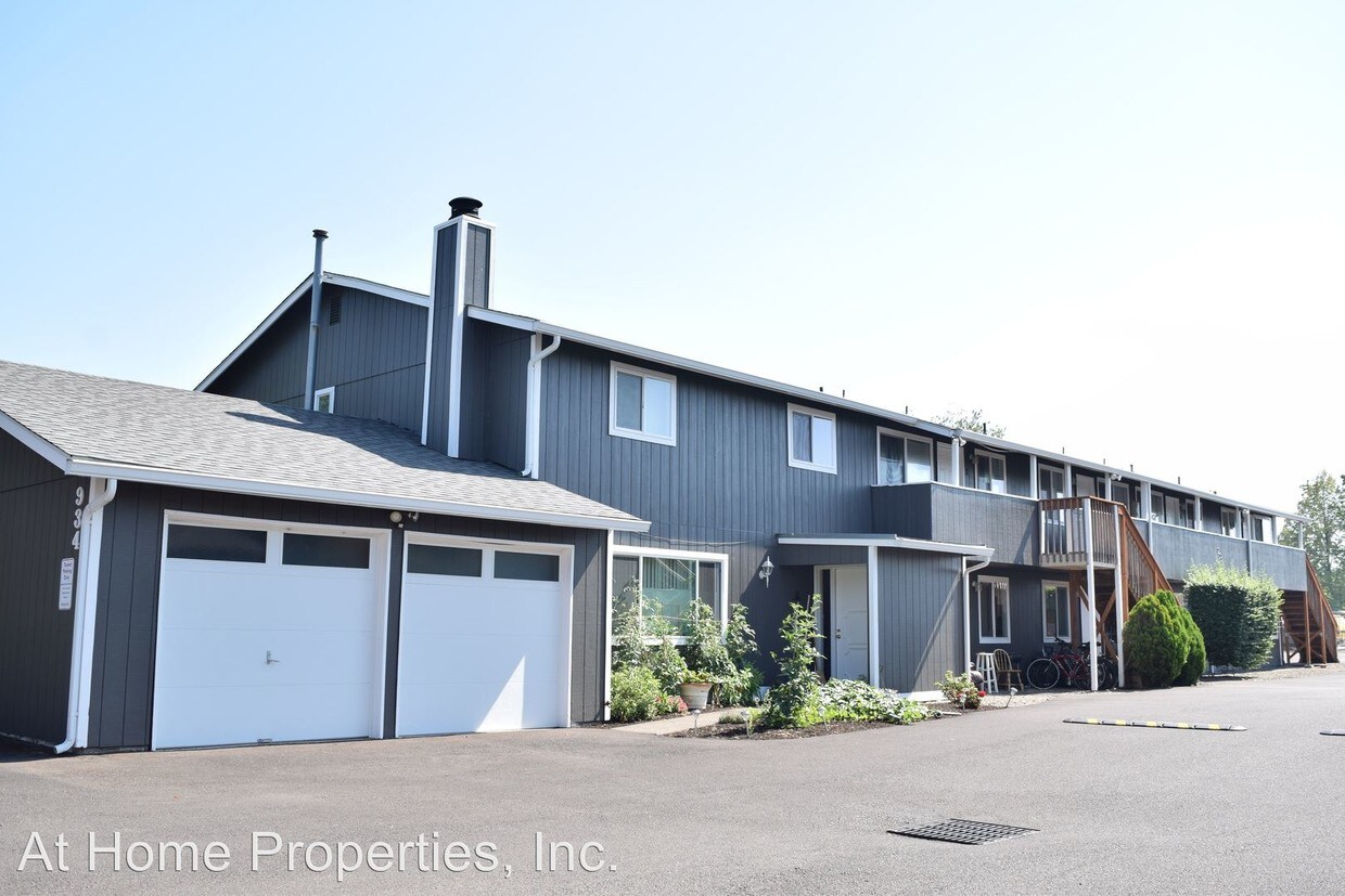 Foto principal - 934 NW Sycamore Ave