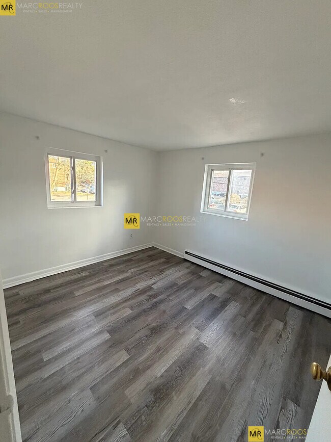 Foto del edificio - 28 Bryon Rd