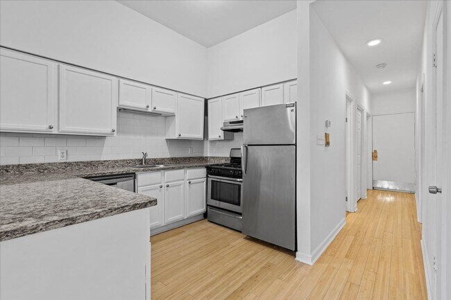 Foto del edificio - 1914 University Ave