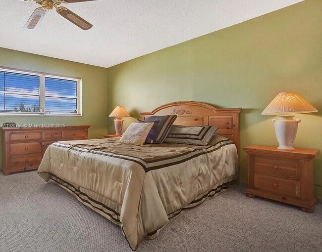 Foto del edificio - 4047 NW 16th St