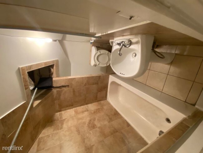 Foto del edificio - 2 br, 2 bath Apartment - 196 Paterson Ave