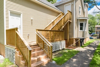 Building Photo - 37 Martin St