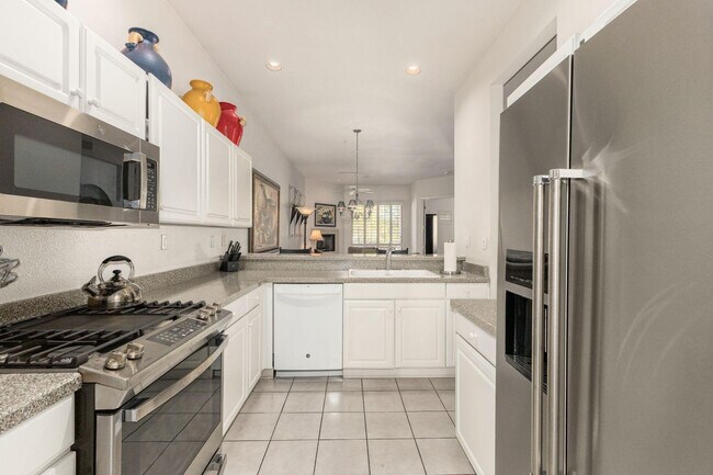 Foto del edificio - 8270 Hayden Rd