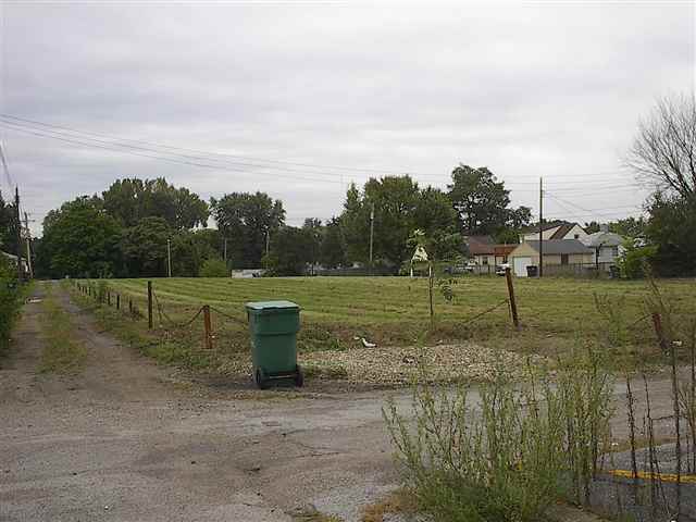 Building Photo - 1308-1310 Mishawaka Ave