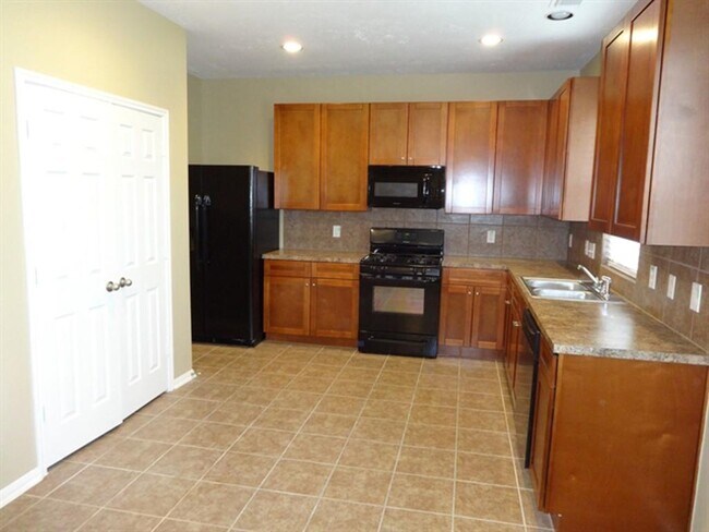 Foto del edificio - 1927 Makenna Ln